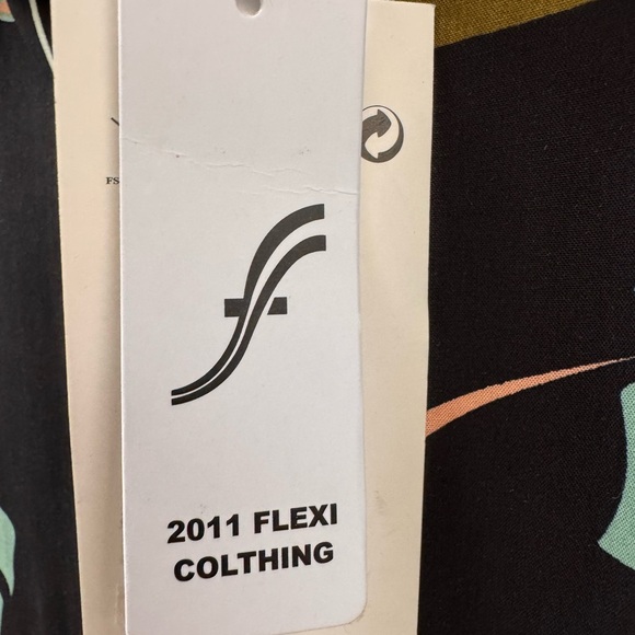 NWT Men's Tropical Print Shirt - XL - Picture 4 of 5